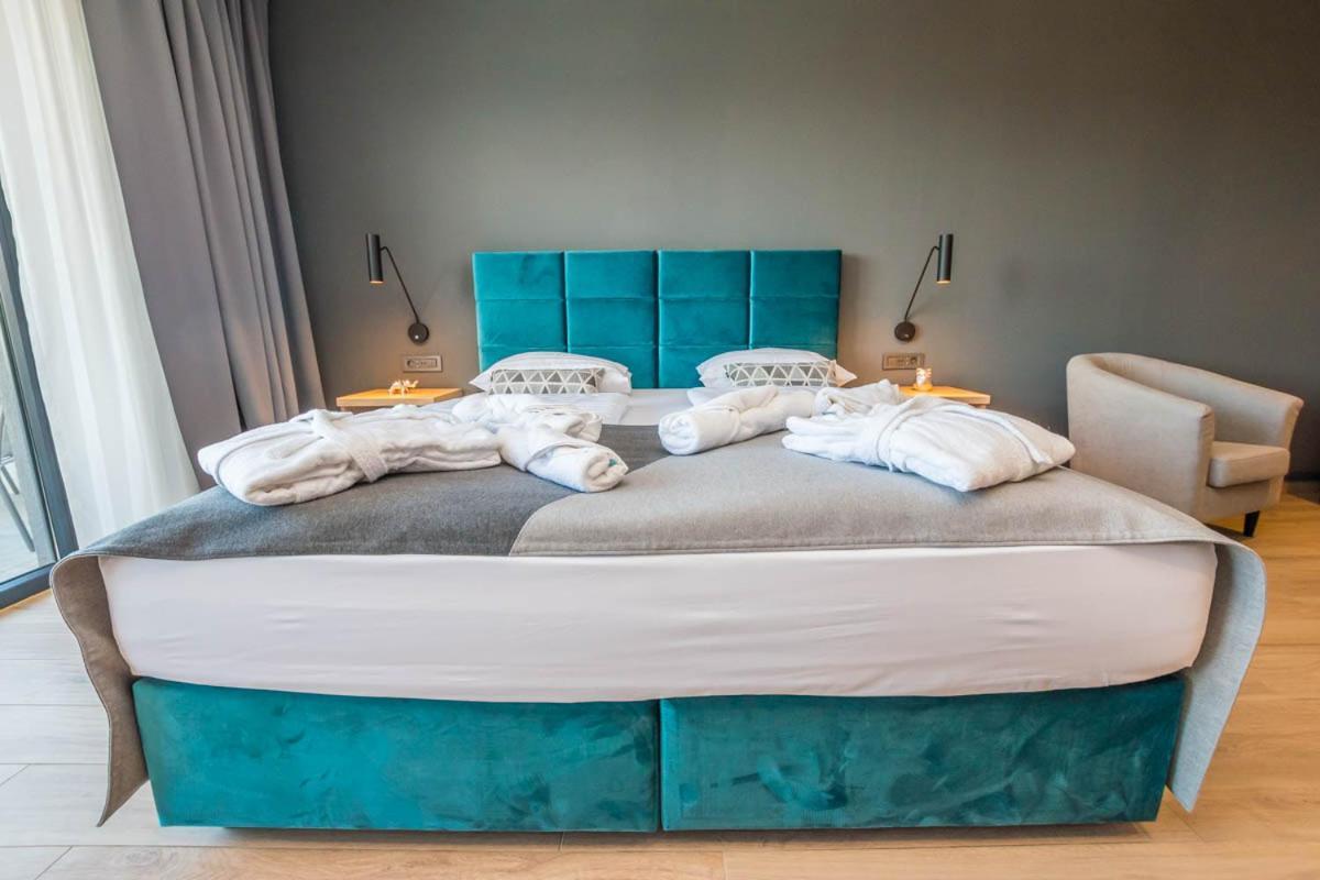 Hotel Delfin Lanterna Tar-Vabriga Dış mekan fotoğraf