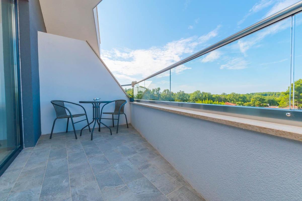 Hotel Delfin Lanterna Tar-Vabriga Dış mekan fotoğraf