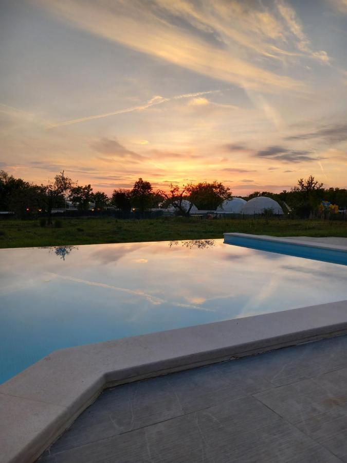 Hotel Delfin Lanterna Tar-Vabriga Dış mekan fotoğraf